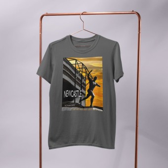 The Shearer Statue by Hadrian Richards T-Shirt